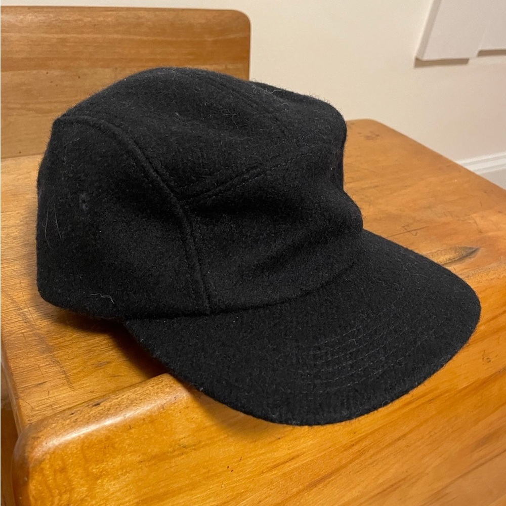 Filson 5-panel black wool cap